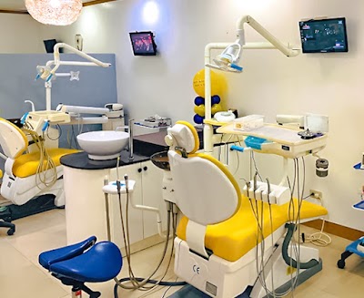 Smiles R' Us Dental Centre