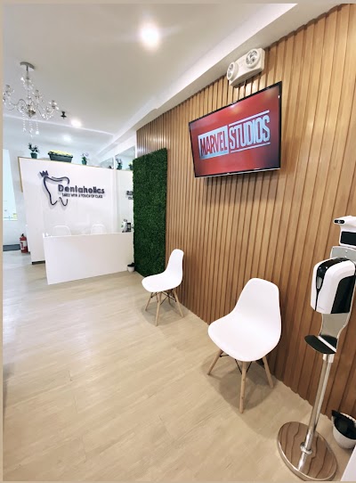 Dentaholics Dental Clinic